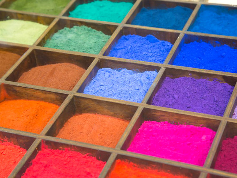 Colorants plastiques dans l'industrie plastique, choix et effets